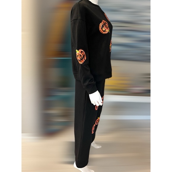Two piece pumpkin crop pant set S M L - Picture 5 of 7
